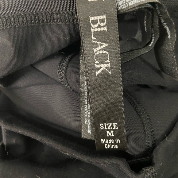 Lorna Jane Active Living Jungle Stability 7/8 Tights Size Medium - Picture 11 of 11